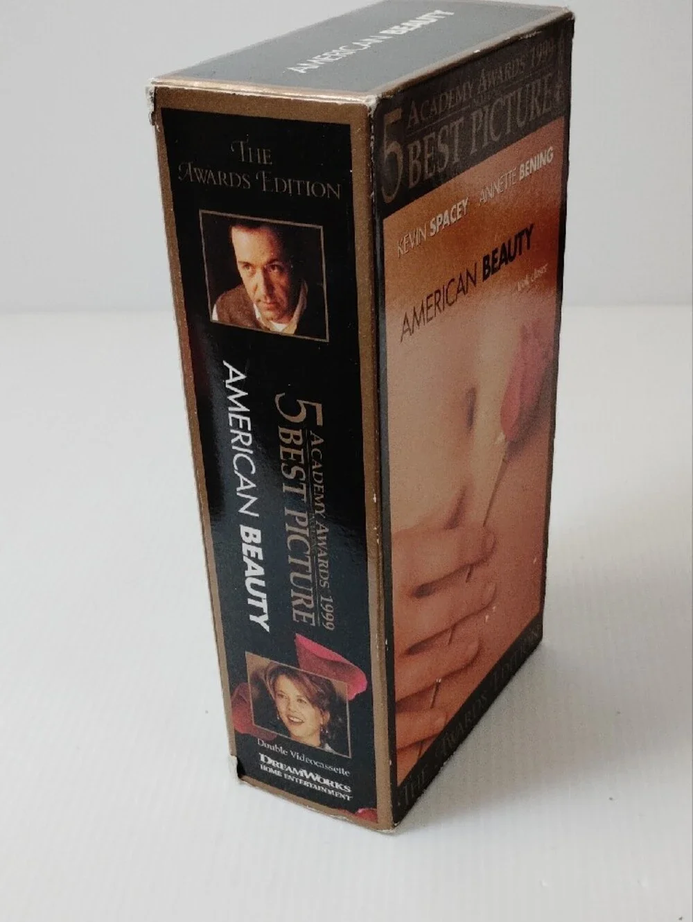 12 For $8 Dreamworks American Beauty VHS Tape Set - Counts As ONE VHS In Bundle